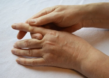 Pse dridhen gishtat, si të trajtohen?