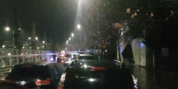 Vrasja e biznesmenit në Tiranë – gjendet një motor i djegur, dyshohet se u përdor nga autori