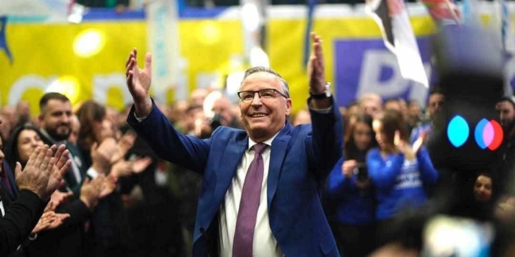 Masivitet i jashtëzakonshëm në Skenderaj, Bedri Hamza: Drenica, vendi i duhur për ta marrë energjinë për fitoren