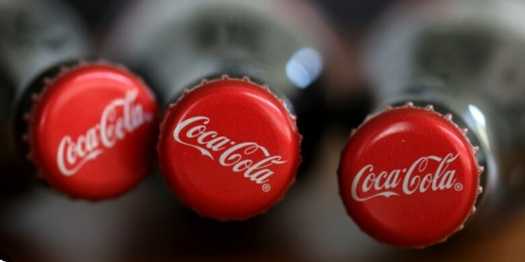 Coca-Cola urdhëron tërheqje masive të pijeve në Evropë, flasin nga Agjencia e Ushqimit të Kosovës