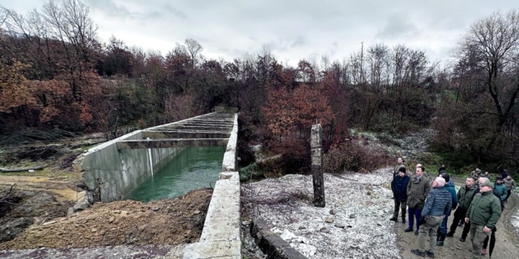 Komandanti i KFOR-it jep detaje nga nata e sulmit në Ibër-Lepenc