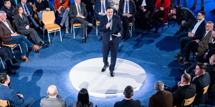 Hapja e fushatës, LDK publikon orarin e nisjes së autobusëve nga secili qytet: Le të kulmojë Salla e Sporteve