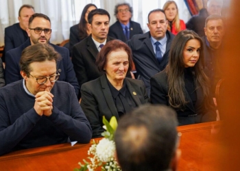 Abdixhiku te Familja Rugova