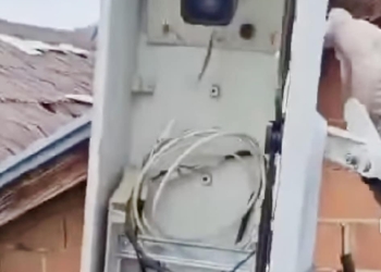 Policia e Kosovës çaktivizon një kamerë ilegale të vendosur nga strukturat paralele serbe në Leposaviq