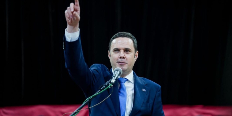 Abdixhiku në Krushë të Madhe, premton mbështetje për bujqit dhe sigurime bujqësore