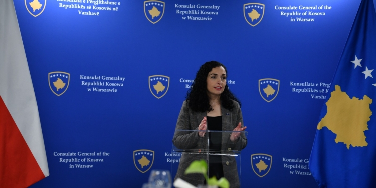 Osmani merr pjesë në ceremoninë përkujtimore të 80-vjetorit të çlirimit të kampit nazist Aushvic