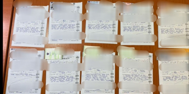 Policia në Vushtrri i konfiskon 10 patentë shoferë, shkak tejkalimi i gabuar