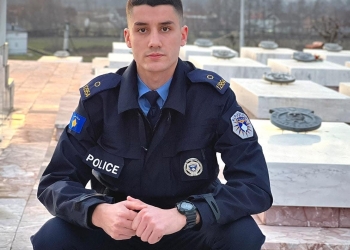 Nipi i dëshmorit të Betejës së Gllogjanit betohet si polic, Haradinaj: Gjaku i derdhur për liri nderohet kështu