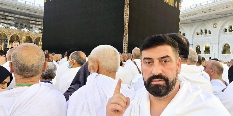 Meda lajmërohet nga Meka me disa fjalë emocionuese për udhëtimin e tij