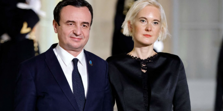 “Kurtin nuk e voton gruaja, nuk është në listën e votuesve”