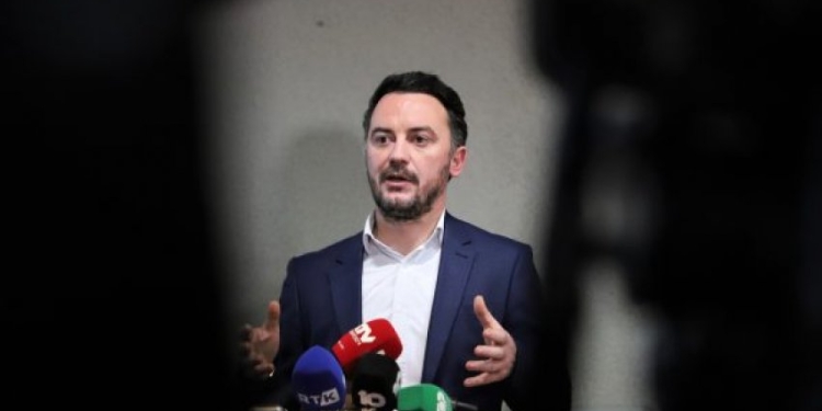 Molliqaj reagon për KPM-në: Komisioni i Partisë për Media