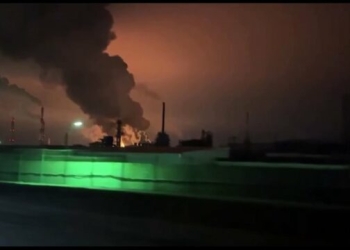 121 dronë drejt Rusisë, Ukraina shkatërron rafineri nafte dhe fabrikën e mikroçipave