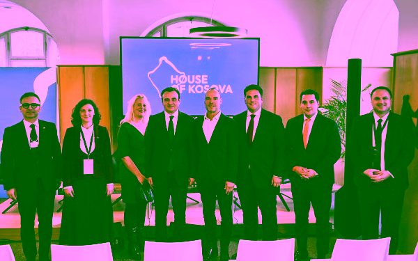 Kurti takon një grup investitorësh në Davos, i fton të investojnë në këtë sektor