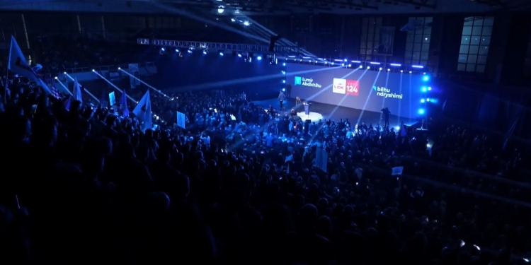 LDK me tubim masiv në Ferizaj, Abdixhiku: Sa më të bashkuar kundërshtarët aq më e fort mbështetja popullore ndaj LDK-së