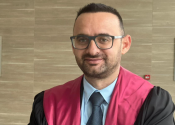 Avokati Jashari: Serbia ndan nga 170 euro për serbët në Kosovë që të ndikojë në favor të Listës Serbe