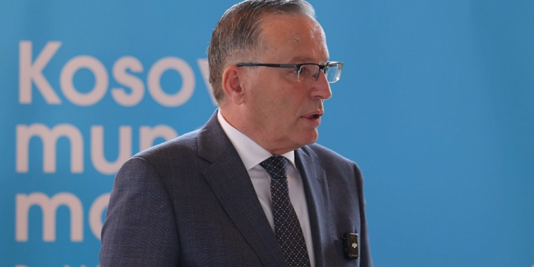 Bedri Hamza: S’do të ketë tatime për pagat deri në 400 euro, kostoja e jetesës është bërë e papërballueshme