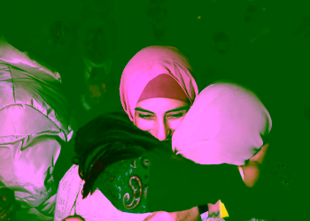 Izraeli i liron 90 të burgosur palestinezë, pasi Hamasi i ktheu 3 pengje