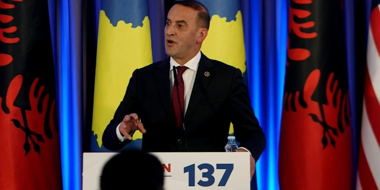 Haradinaj, Gërvallës: Meriton aplaus se bandite je ti, dhe jo luftëtarët e lirisë