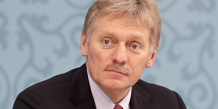 Peskov: Është shumë herët për të folur për vendin e takimit midis Putinit dhe Trump