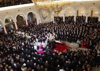 I jepet lamtumira e fundit kryepeshkopit të Shqipërisë, Anastas Janullatos