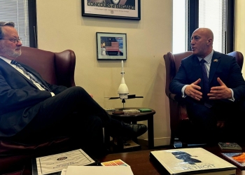 Haradinaj takohet me senatorin amerikan: Diskutuam për nevojën urgjente të anëtarësimit të Kosovës në NATO