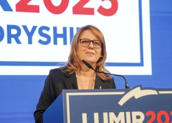 Murati tha se në Qeverinë Kurti ndodhi rritja më e madhe e pagave, Bajrami: Propagandë, merrja këngës edhe ti si Arbëria