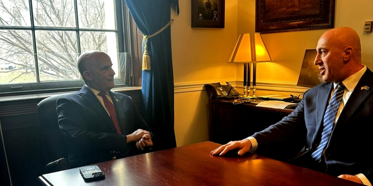 Haradinaj takon kongresmenin Keith Self: Të rikthejmë marrëdhëniet strategjike me Amerikën