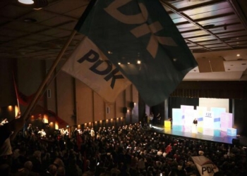 Bedri Hamza iu kërkon gjakovarëve të votojnë për një qeveri që investon në Gjakovë