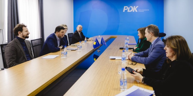 Krasniqi pret në takim shefen e Misionit të BE-së për Vëzhgimin e Zgjedhjeve