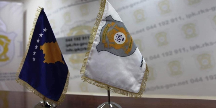 IPK rekomandon suspendimin e policit që po drejtonte automjetin e aksidentuar në Çubrel