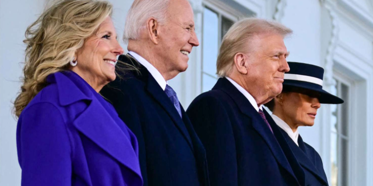 “Mirë se erdhe në shtëpi”, i thotë Bideni, Trumpit kur mbërriti në Shtëpinë e Bardhë