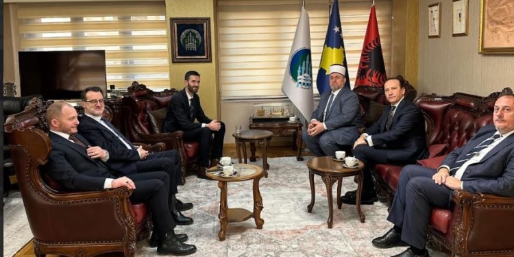 Tërnava takon krerët e Koalicionit për Familjen: Të ndërtojmë një të ardhme duke respektuar vlerat fetare e kombëtare