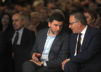 “Pak fjalë e shumë punë – I ka përmbushur zotimet, më shumë se kjo qeveri, e kemi ndërru lojën”, Memli Krasniqi për Bedri Hamzën