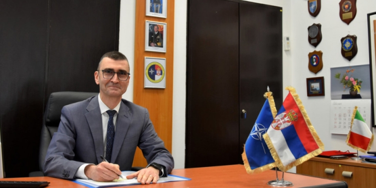 Zyrtari i NATO-s në Beograd: Situata në Kosovë, e brishtë – palët të tregojnë fleksibilitet për kompromise