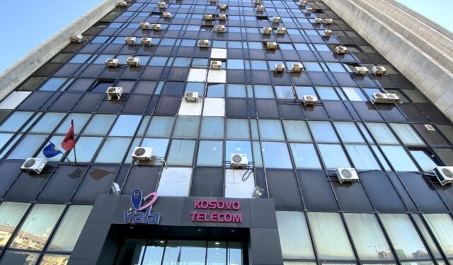 Misteri milionësh i Telekomit- Me xhirollogari të bllokuar ekzekuton paga, hesht BQK’ja e “tifozit të Kurtit”