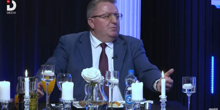 Hisen Berisha ‘shpërthen’ ndaj Qeverisë Kurti: E votojnë të dështuarit e diasporës dhe fukaratë