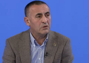 Brahimaj ironizon me Qeverinë Kurti: Pasuli sekret shtetëror, dronët publik