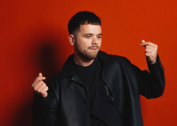 “Unë s’jam ai”, a ia dedikoi dikujt Ylli Limani këto vargje?