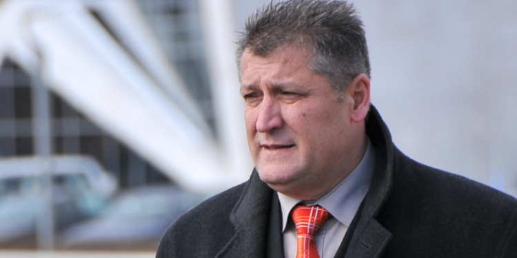 Zafir Berisha i reagon Qosjes: Sa poshtë ka rënë katundi