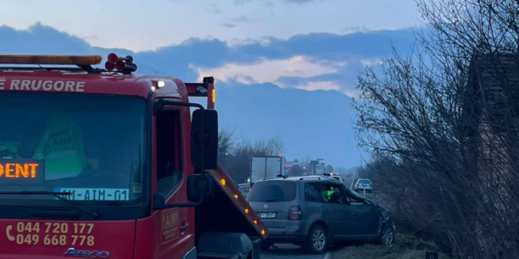 Aksident trafiku në Pavlan të Pejës, lëndohen gjashtë persona