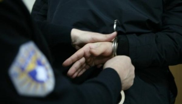 Arrestohen dy persona në Prishtinë