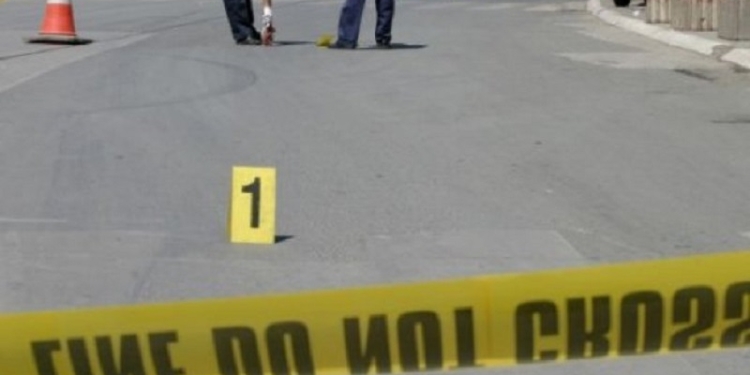 Aksident i rëndë mes dy veturave në fshatin Osek Hile të Gjakovës, dy persona dërgohen në emergjencë