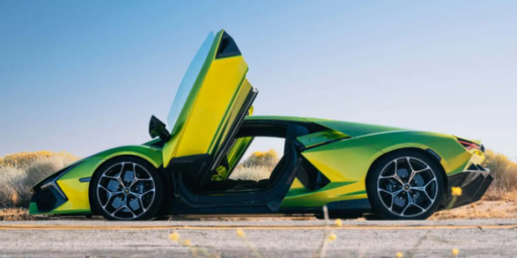 Lamborghini me shitje rekord në 2024