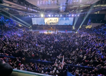 Abdixhiku hap fushatën me tubim masiv në Prishtinë: Uragani i madh i fitores së 9 shkurtit nisi