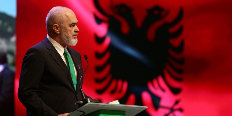 Rama: Shteti Bektashi nuk cenon sovranitetin territorial