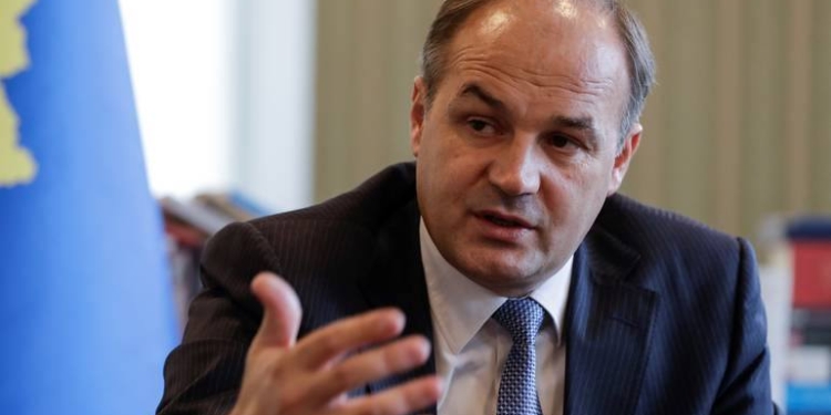 Hoxhaj: PDK-ja ka në plan mësim tërëditor në të gjitha shkollat e vendit