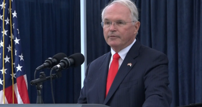 Hill: Jemi të zhgënjyer me mungesën e progresit në dialog, arsyet për këtë dështim janë në anën e Kosovës