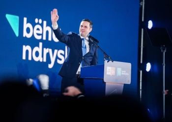 Abdixhiku me tubim masiv në Gjakovë: Së shpejti do të rikthehet si Gjakova e Lidhjes Demokratike