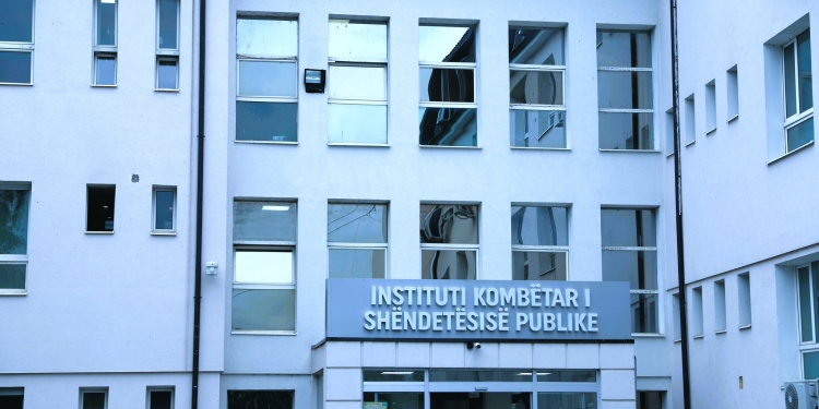 IKSHPK bën thirrje për vaksinim kundër gripit sezonal, thotë se intensiteti i gripit e ka kaluar pragun epidemik