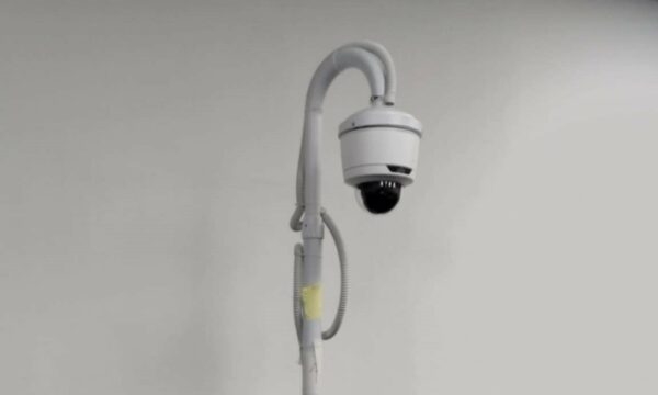 Kështu duken kamerat që do të vendosen në mbi 2500 vendvotime